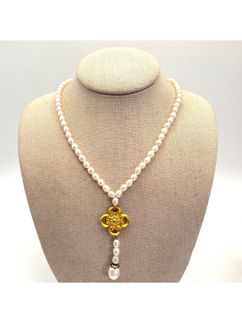 Natural Freshwater Pearl Necklace & Gold Tone Flower Lariat Toggle Clasp 17"L